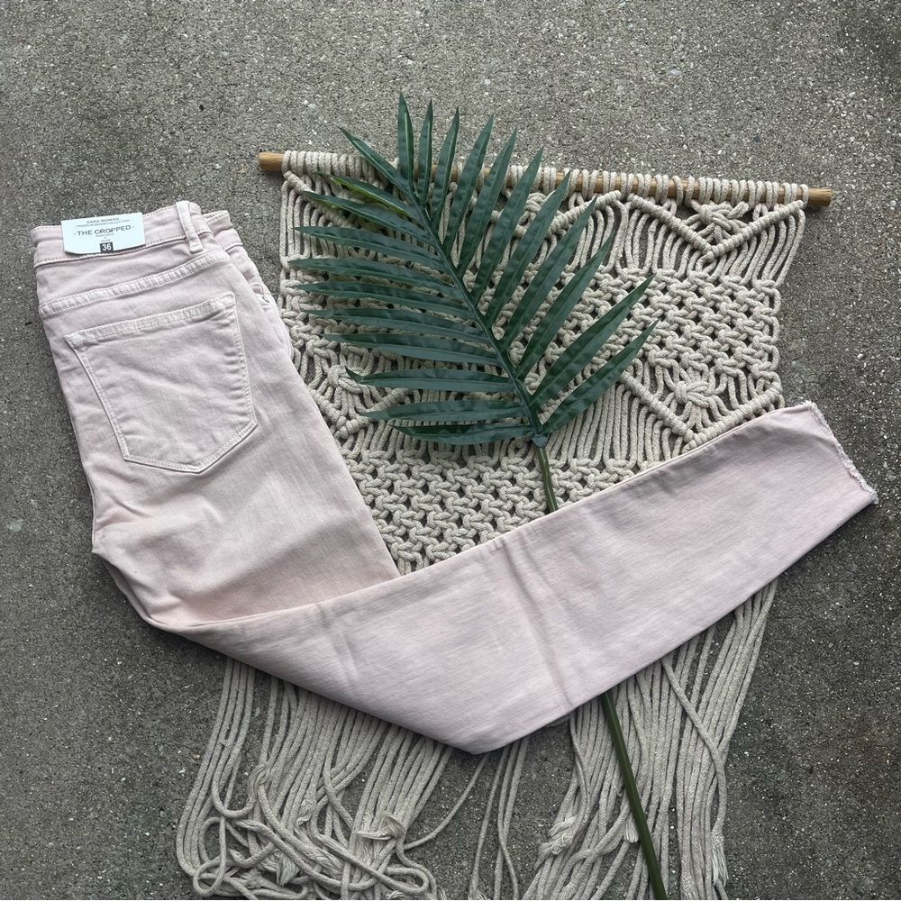 New Zara Cropped Raw Edge Nude Jeans Size 4